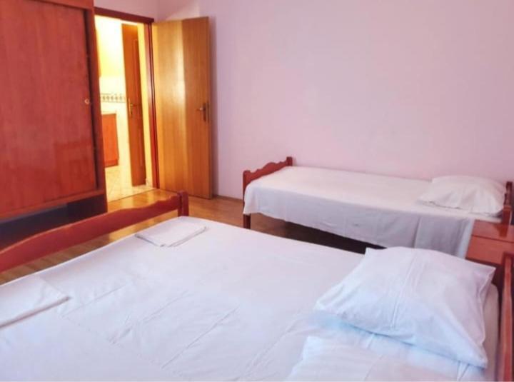 Apartmanibeta Stara Novalja Luaran gambar